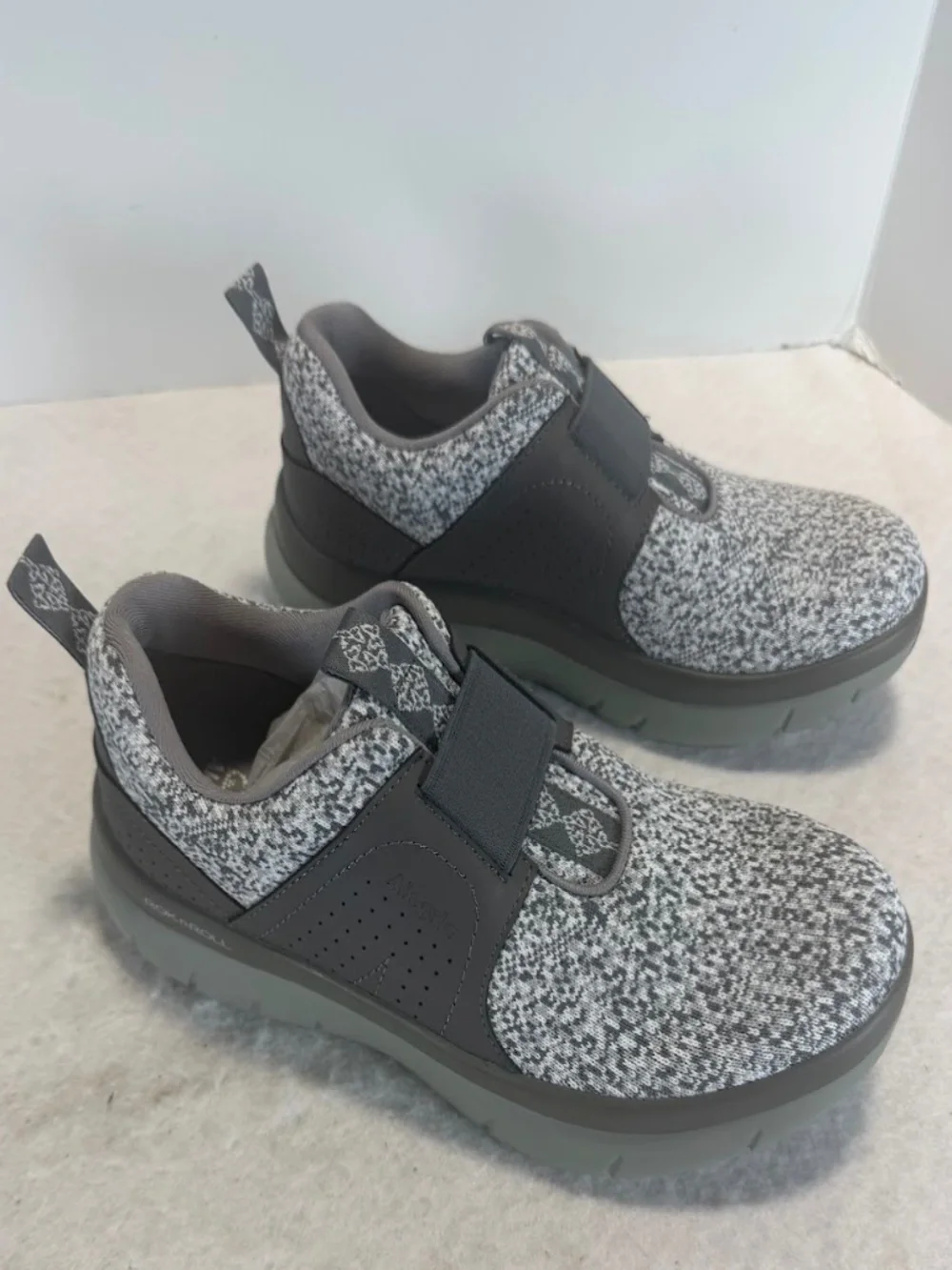 Alegria Women's 40 Gray Knit Slip Resistant Comfort Shoes NWOT EU 40